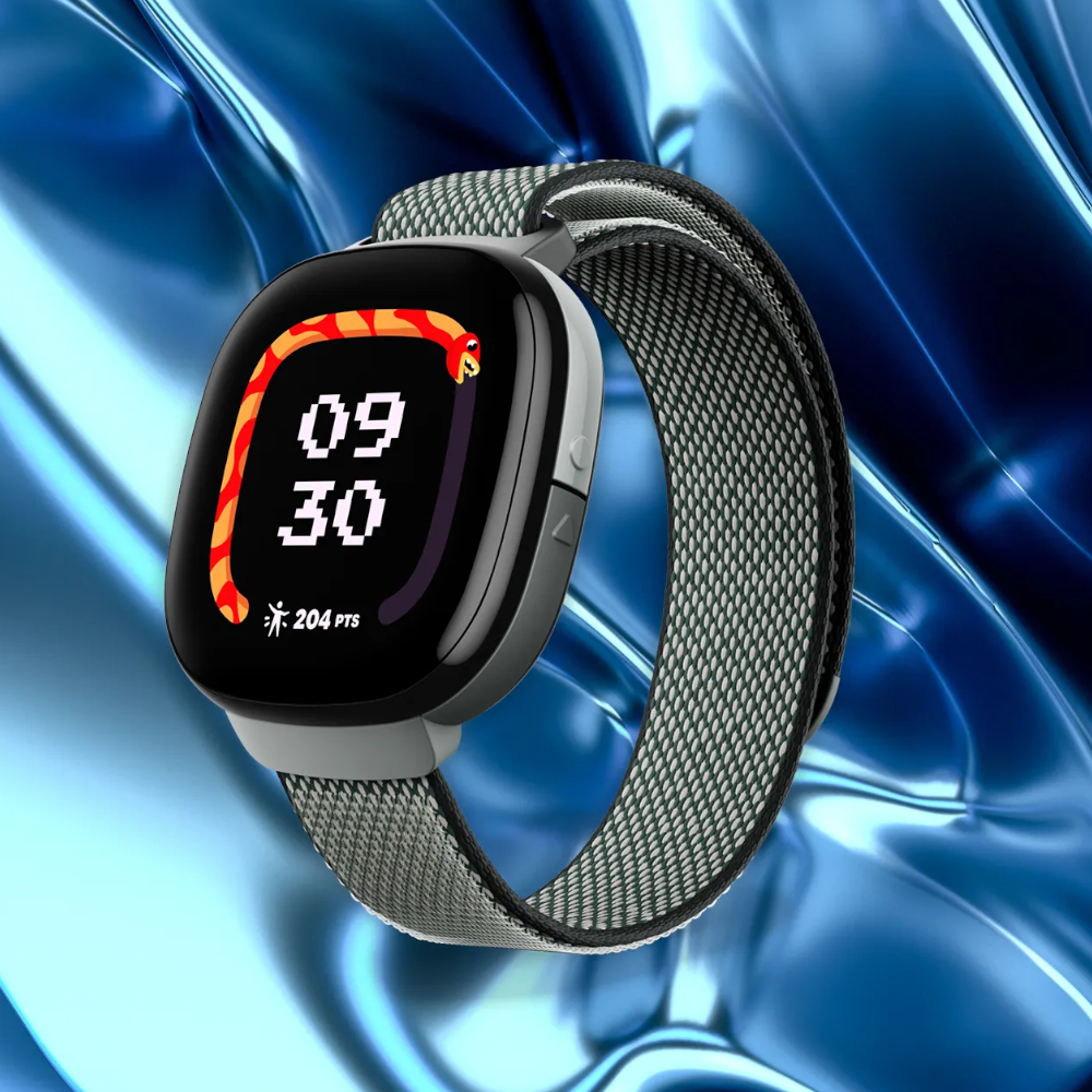 Apple Watch SE product photo